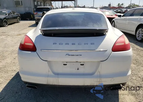 2012 Porsche Panamera 4 z USA, uszkodzony, nr VIN WP0AA2A70CL013973